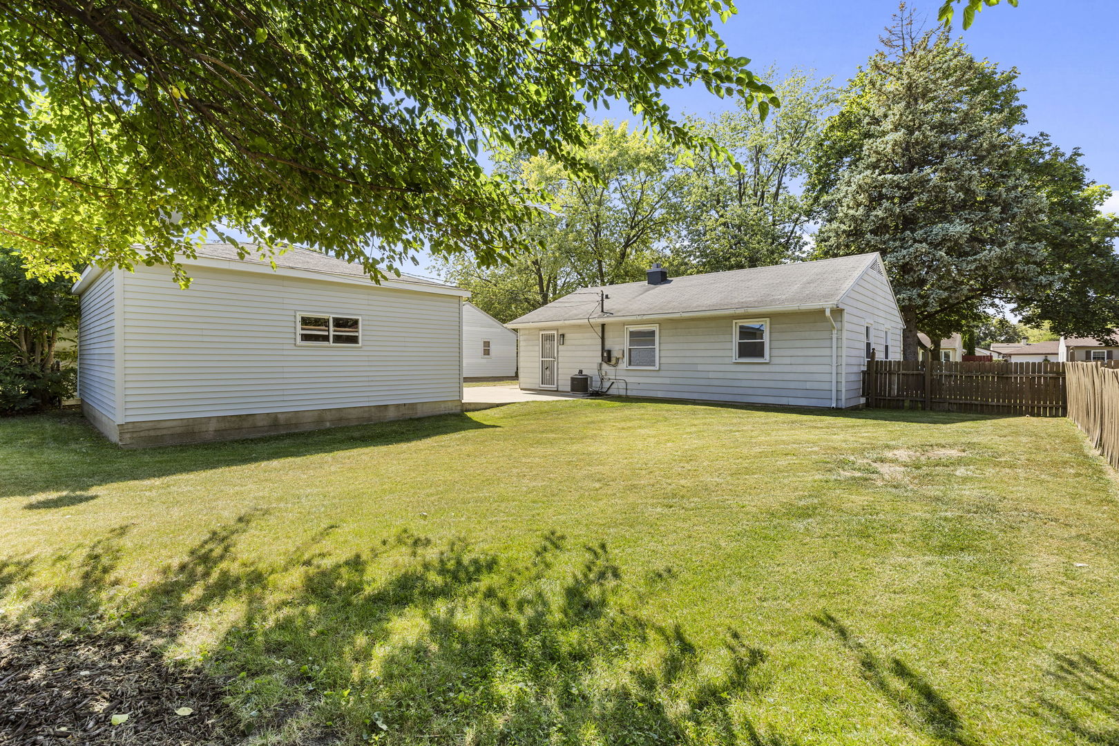 300 Notre Dame Avenue, Joliet, IL 60436