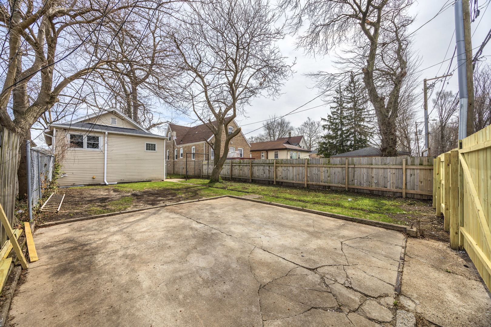 12106 S Emerald Avenue, Chicago, IL 60628