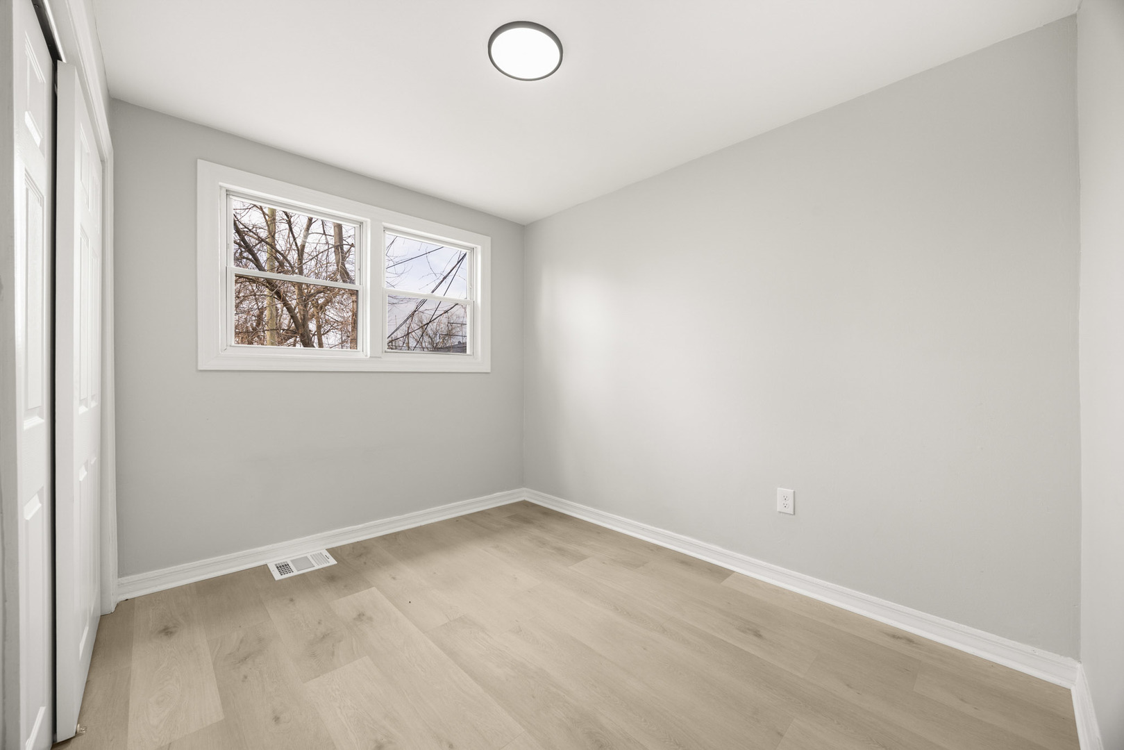 12106 S Emerald Avenue, Chicago, IL 60628