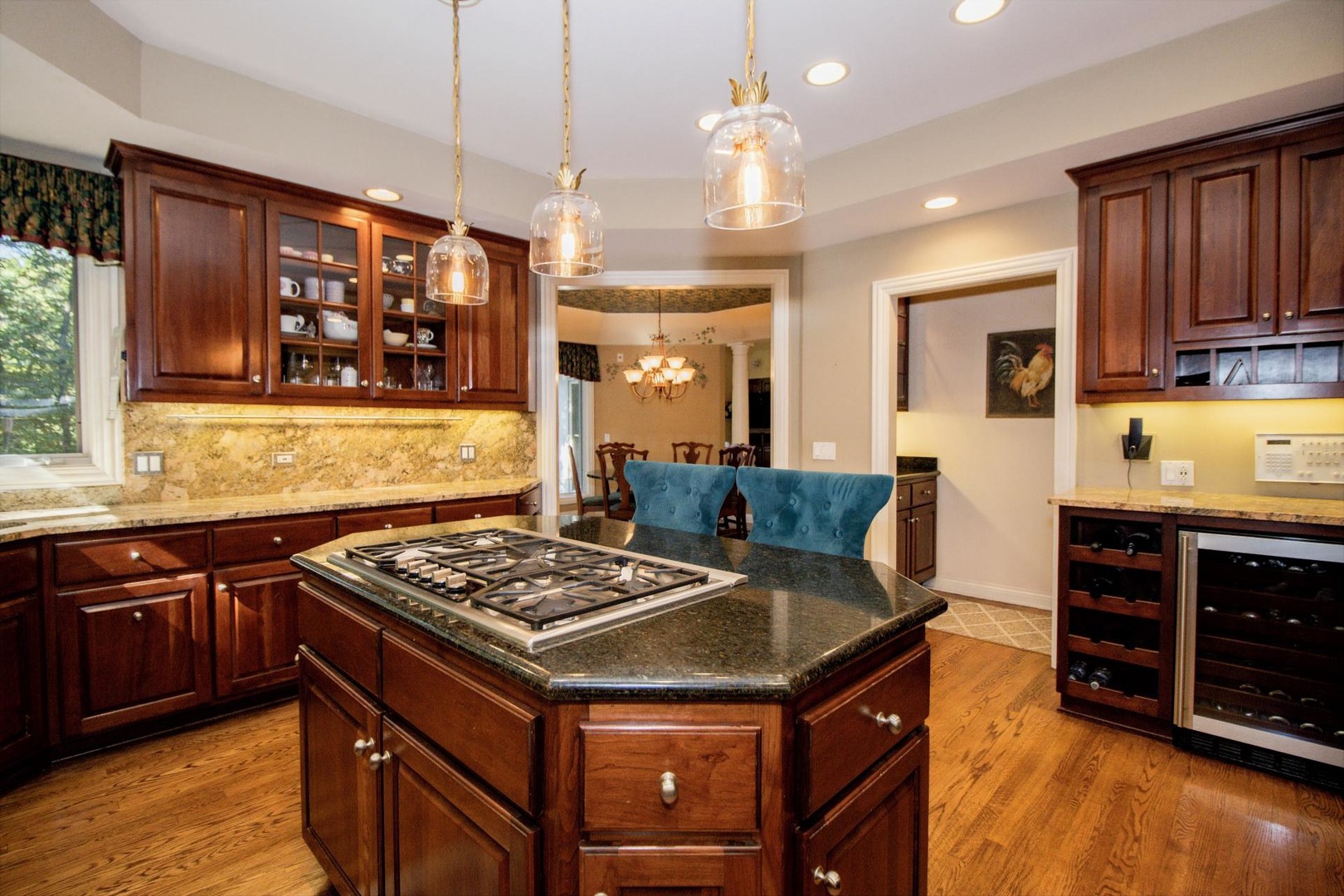 124 Ravine Lane, North Barrington, IL 60010
