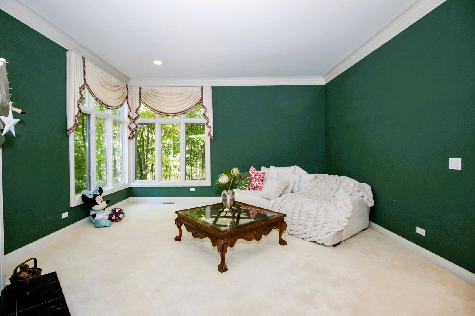 124 Ravine Lane, North Barrington, IL 60010
