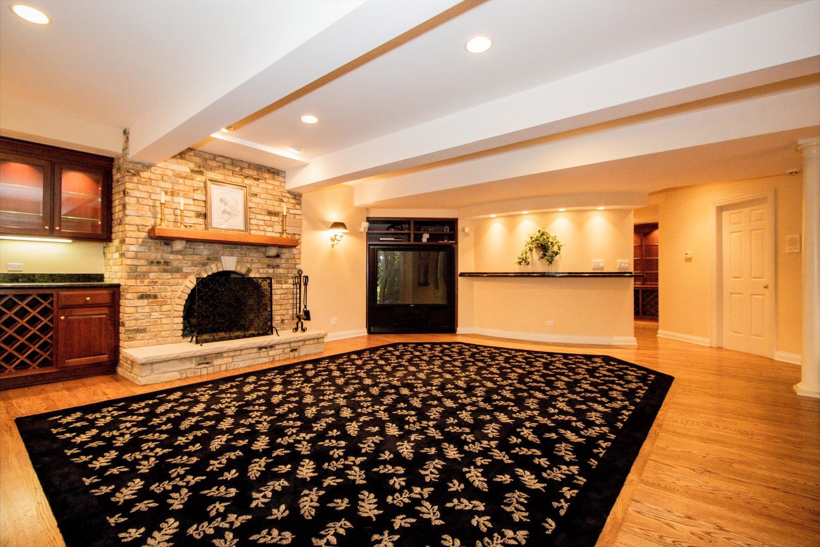 124 Ravine Lane, North Barrington, IL 60010