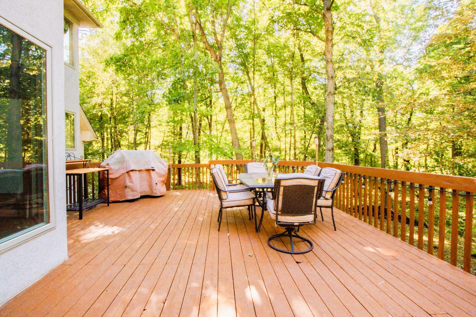 124 Ravine Lane, North Barrington, IL 60010
