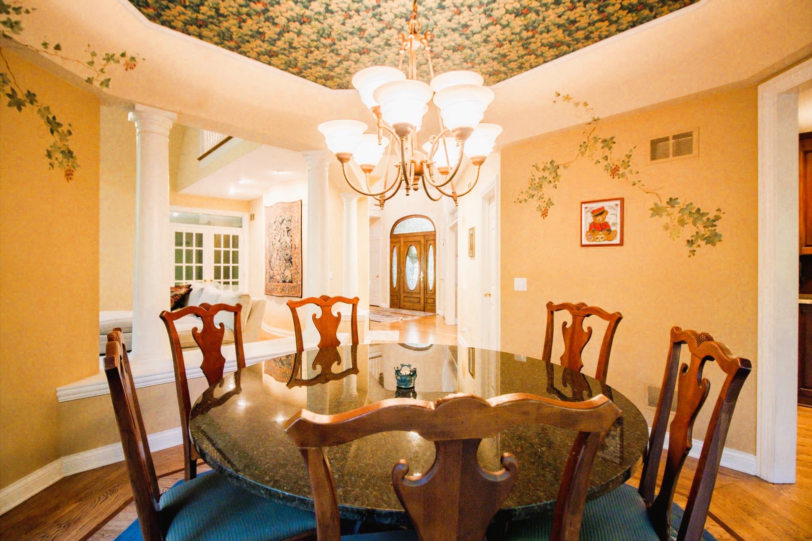 124 Ravine Lane, North Barrington, IL 60010