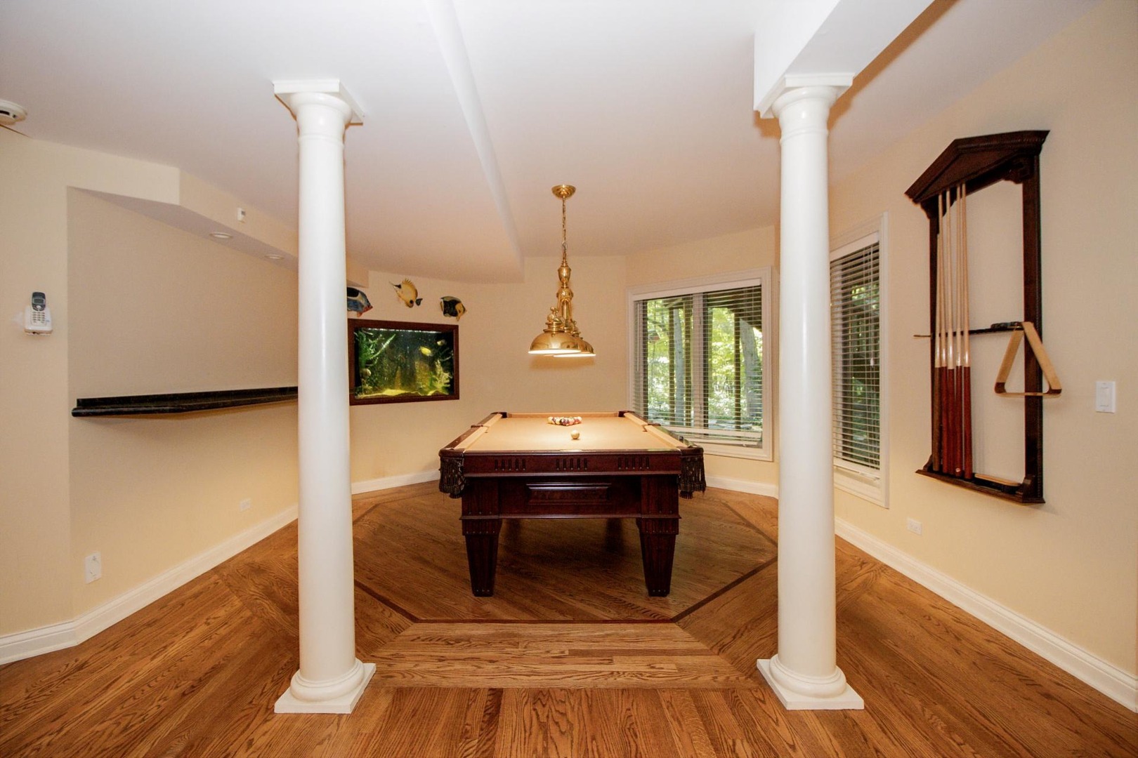124 Ravine Lane, North Barrington, IL 60010