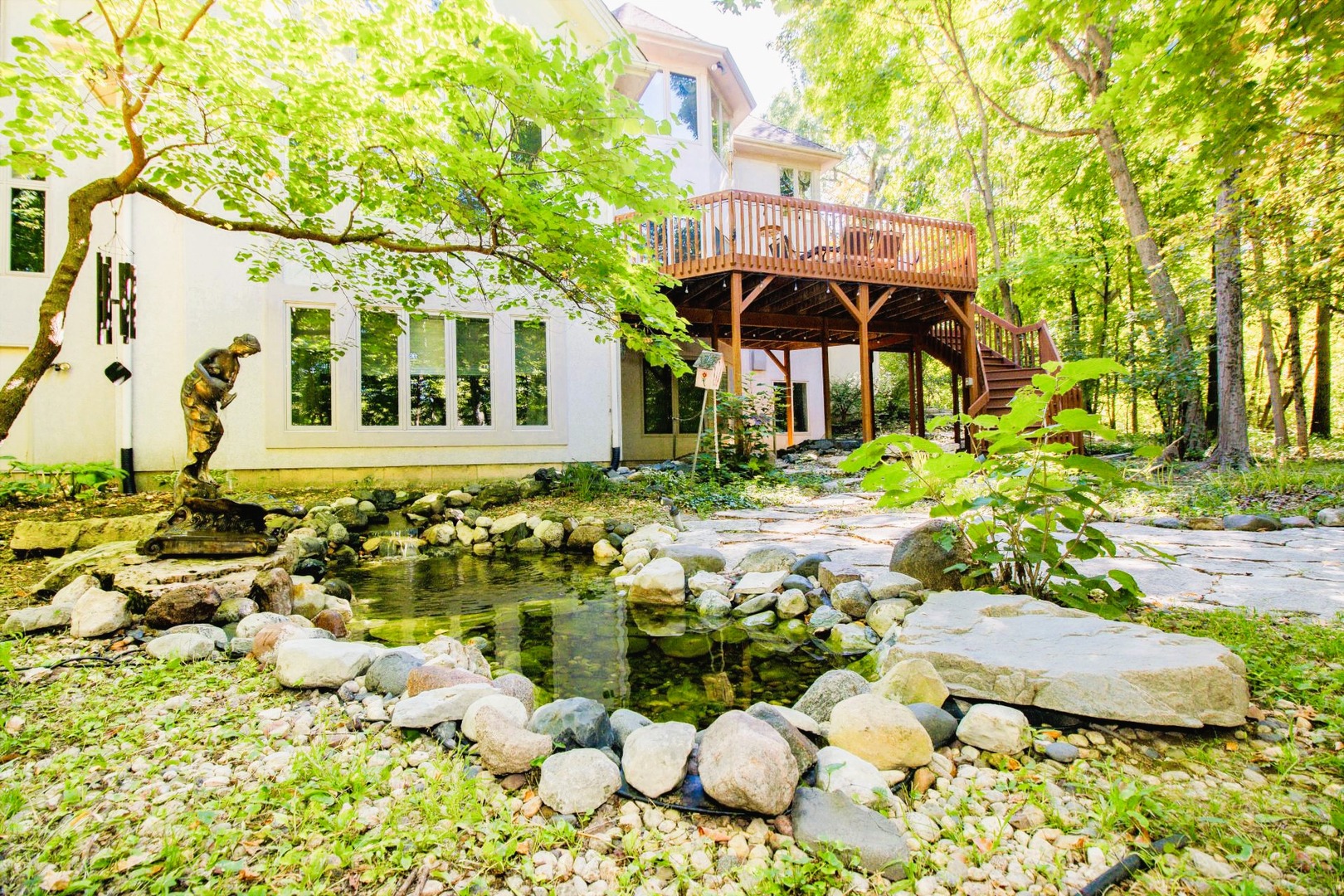 124 Ravine Lane, North Barrington, IL 60010