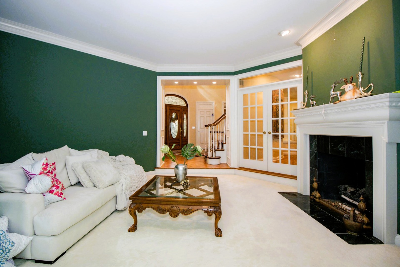 124 Ravine Lane, North Barrington, IL 60010