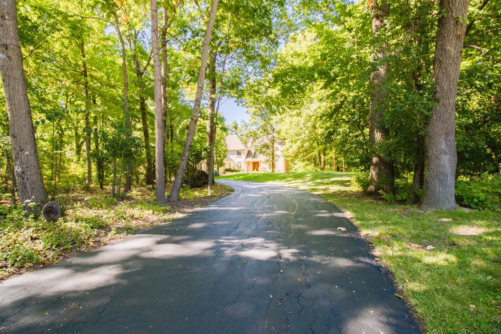 124 Ravine Lane, North Barrington, IL 60010