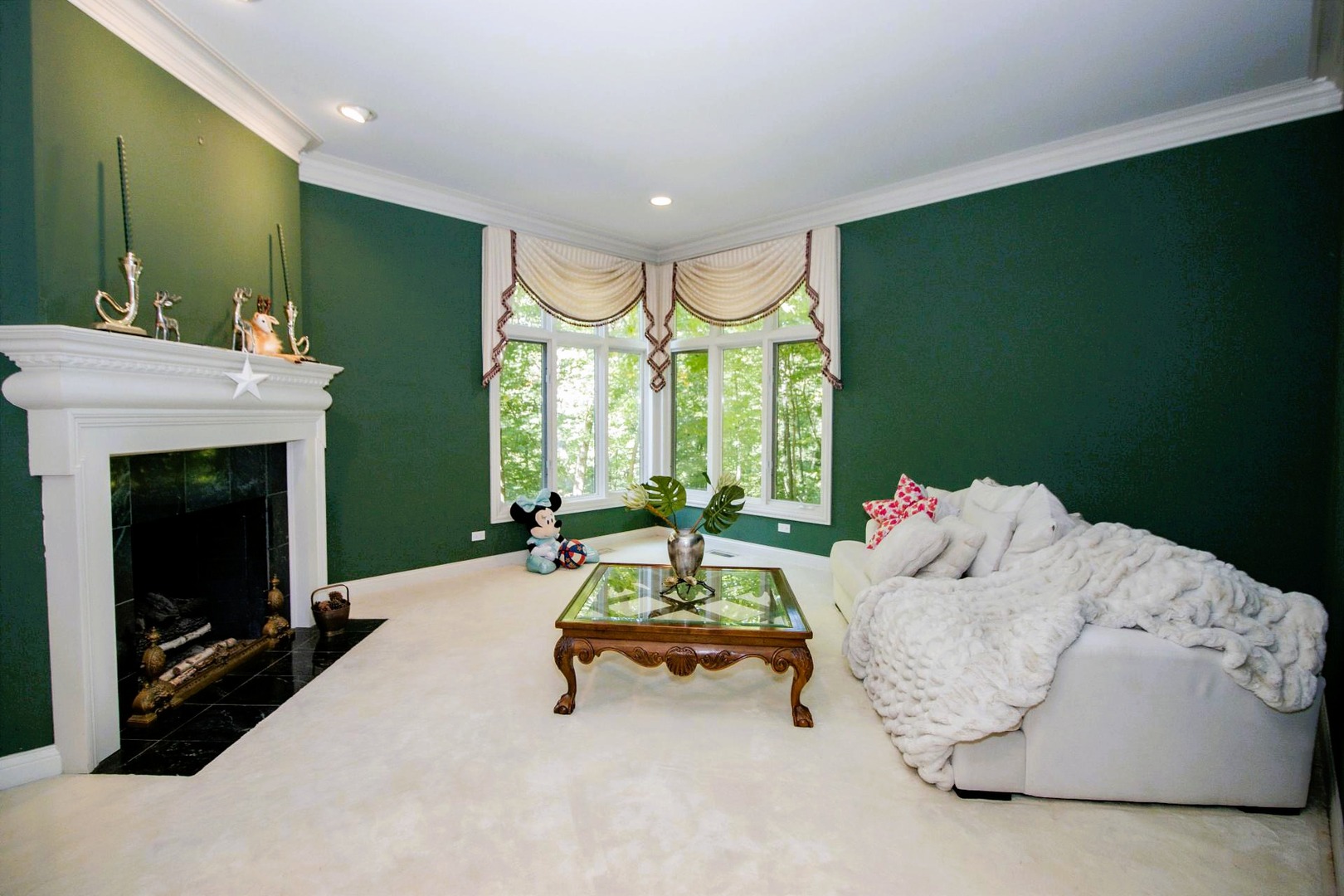 124 Ravine Lane, North Barrington, IL 60010