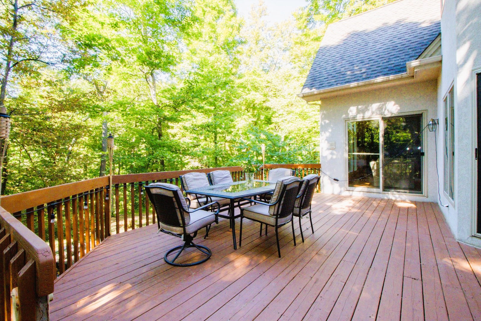 124 Ravine Lane, North Barrington, IL 60010