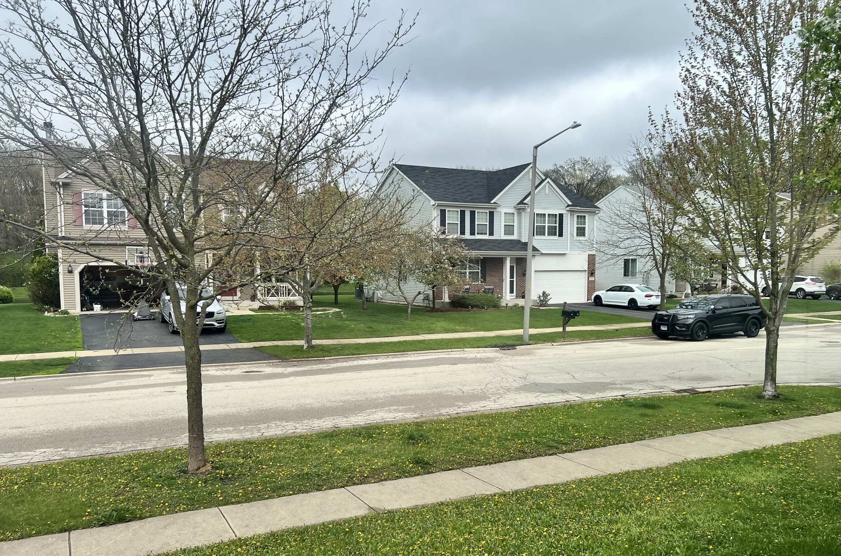 2417 Fleetwood Drive, Joliet, IL 60432