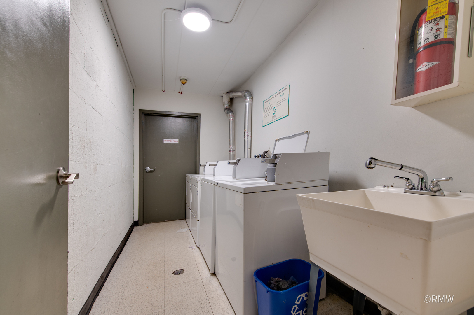 560 E Lawrence Avenue #307, Roselle, IL 60172