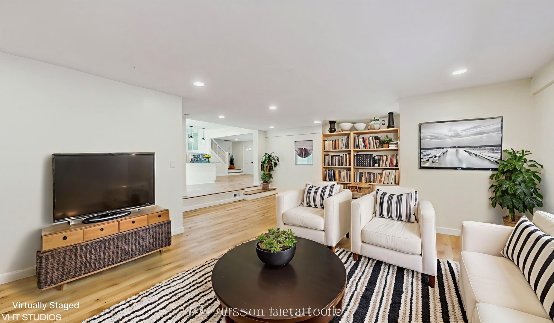 16051 W Des Plaines Drive, Libertyville, IL 60048