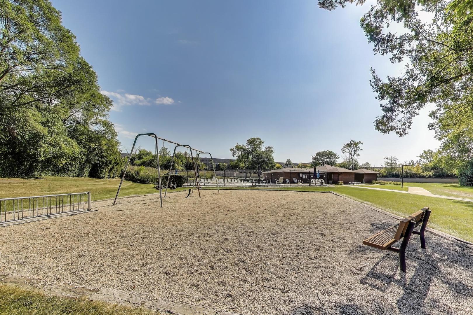 100 Clubhouse Lane #206, Lake Zurich, IL 60047