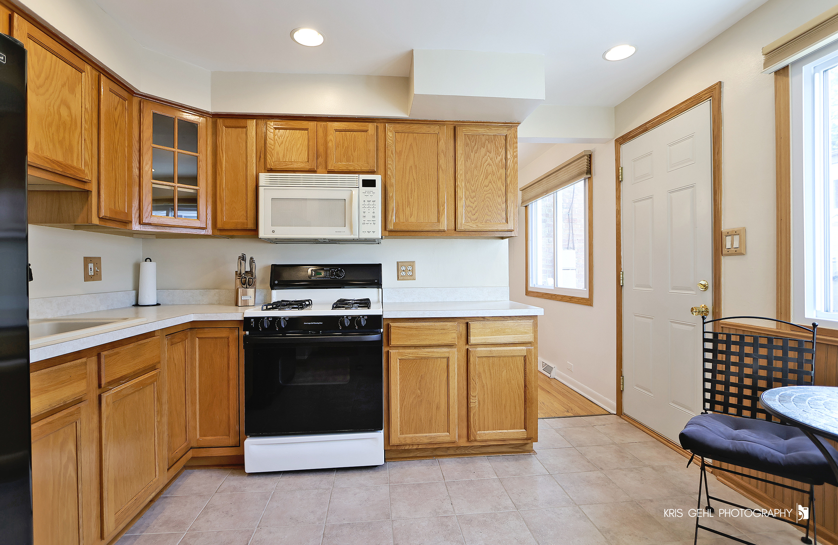 9056 N Clifton Avenue, Niles, IL 60714