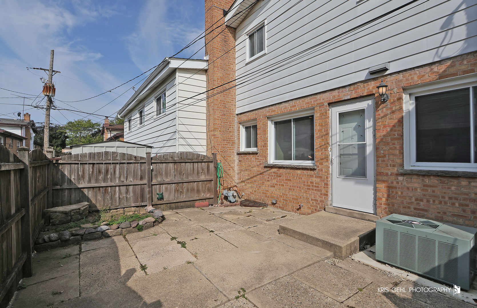 9056 N Clifton Avenue, Niles, IL 60714
