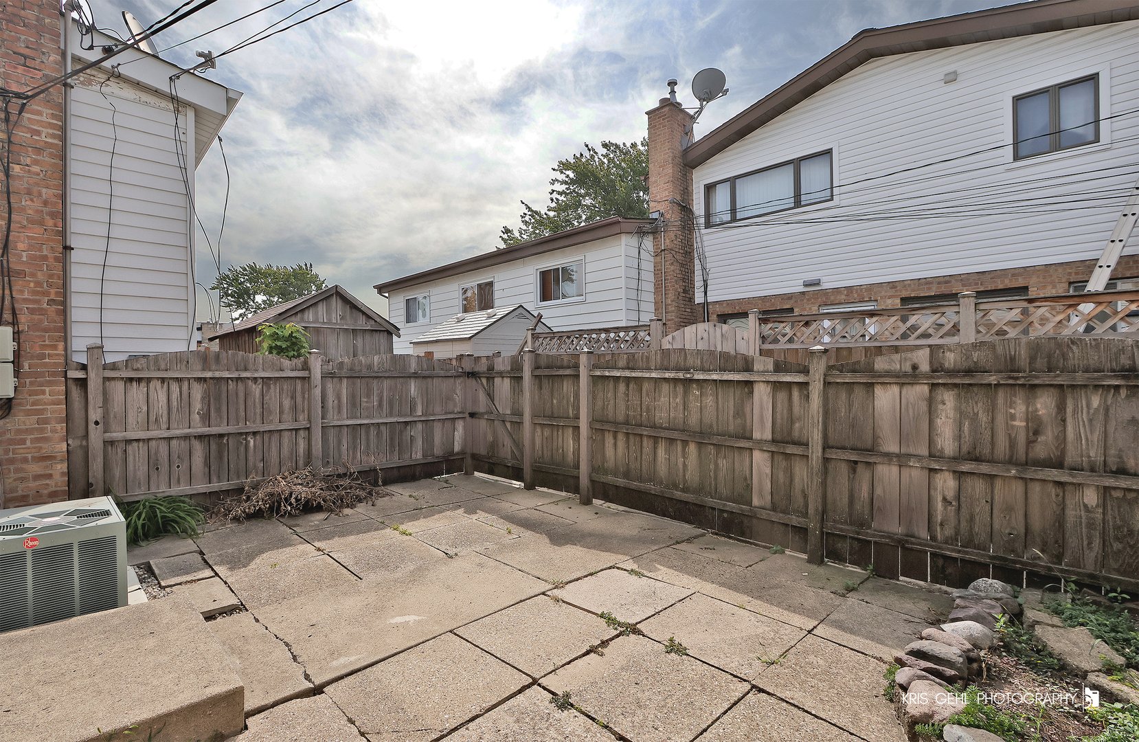 9056 N Clifton Avenue, Niles, IL 60714
