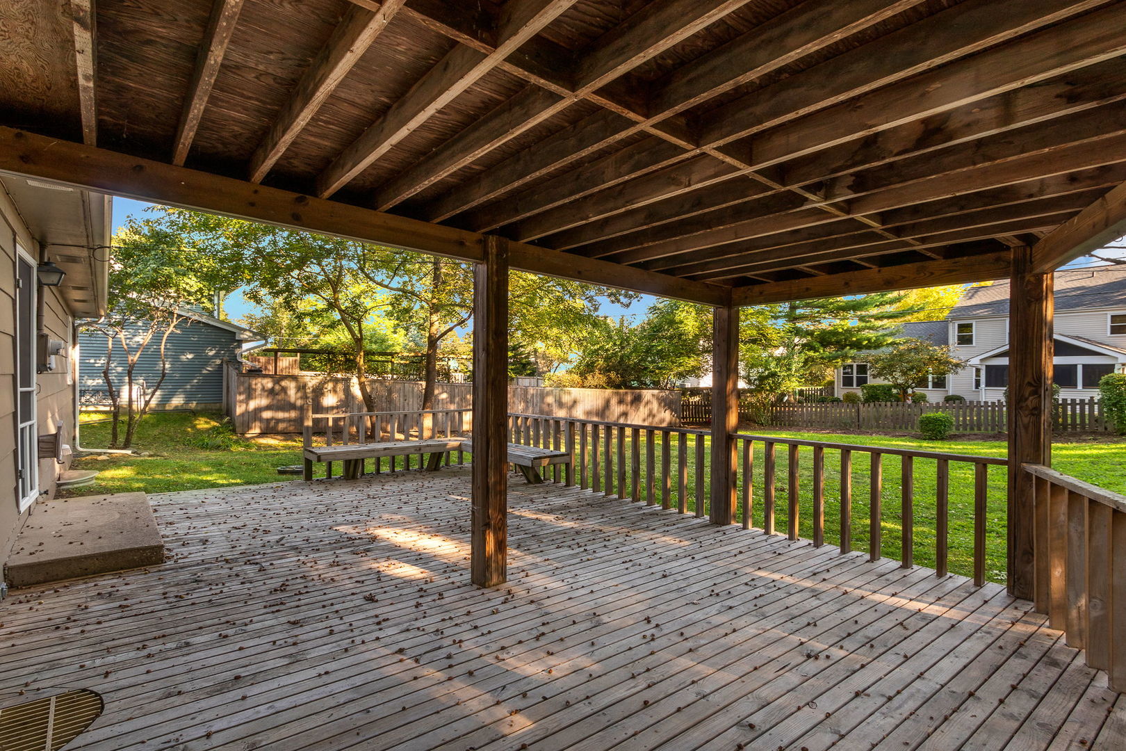 6815 Meadow Drive, Crystal Lake, IL 60012