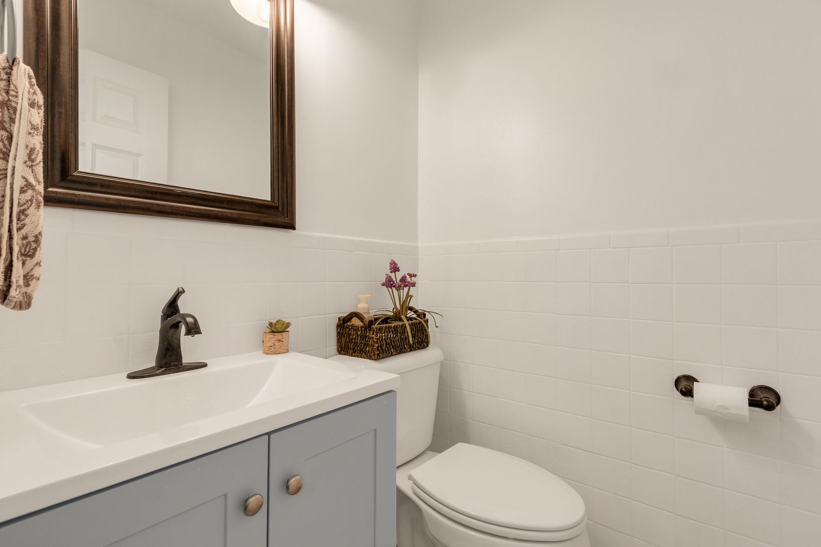 6815 Meadow Drive, Crystal Lake, IL 60012