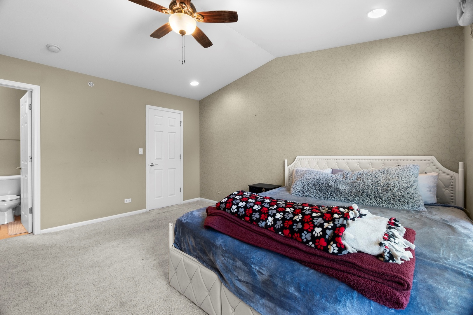 4574 Half Moon Drive #C, Yorkville, IL 60560