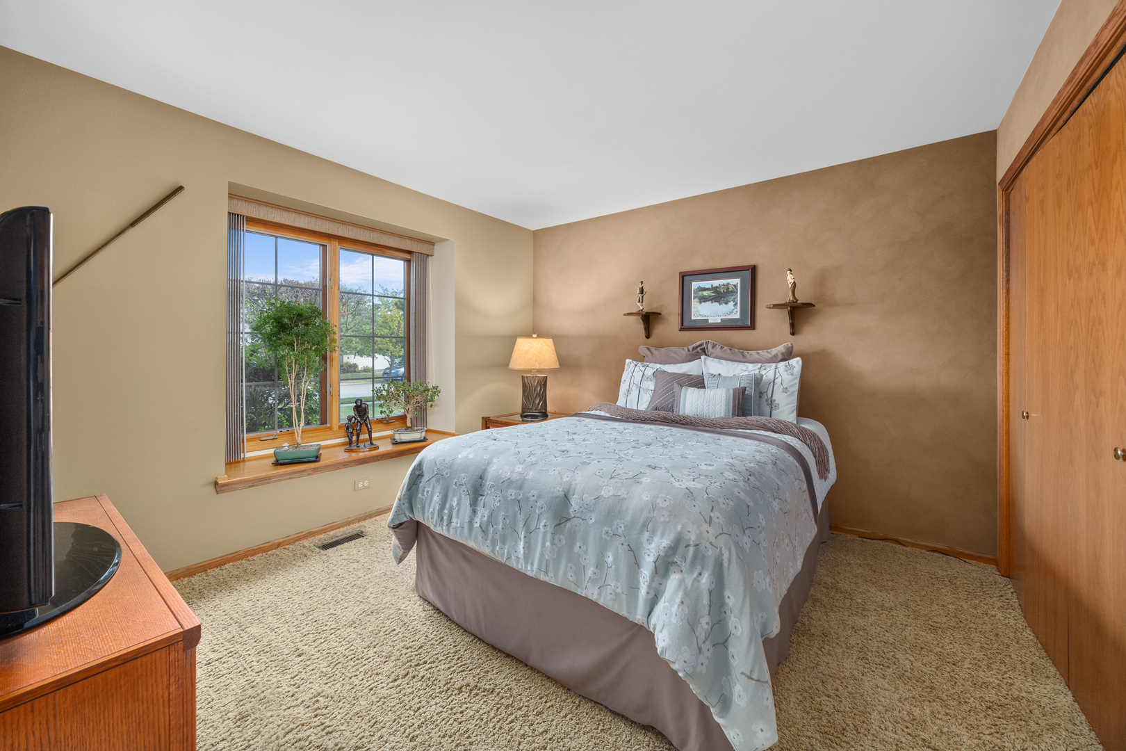 11901 Somerset Road, Orland Park, IL 60467