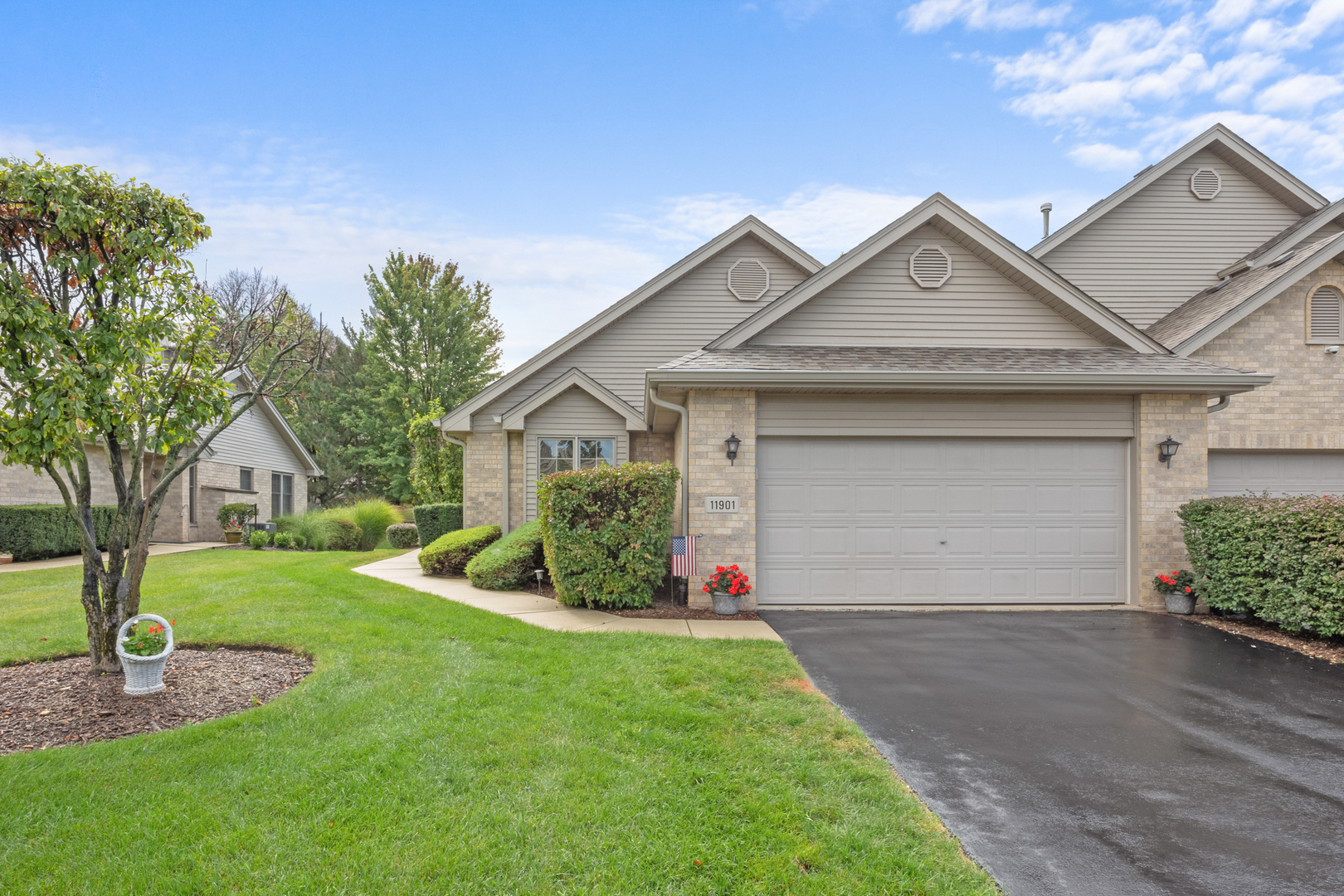 11901 Somerset Road, Orland Park, IL 60467