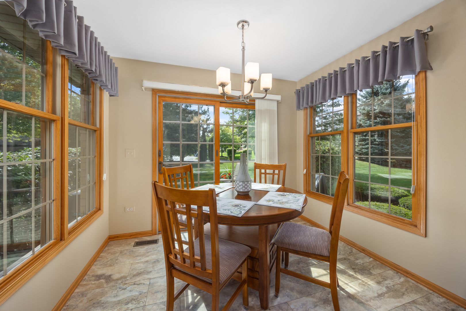 11901 Somerset Road, Orland Park, IL 60467