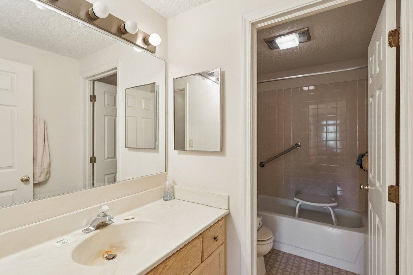 12900 W Heiden Circle #4410, Lake Bluff, IL 60044