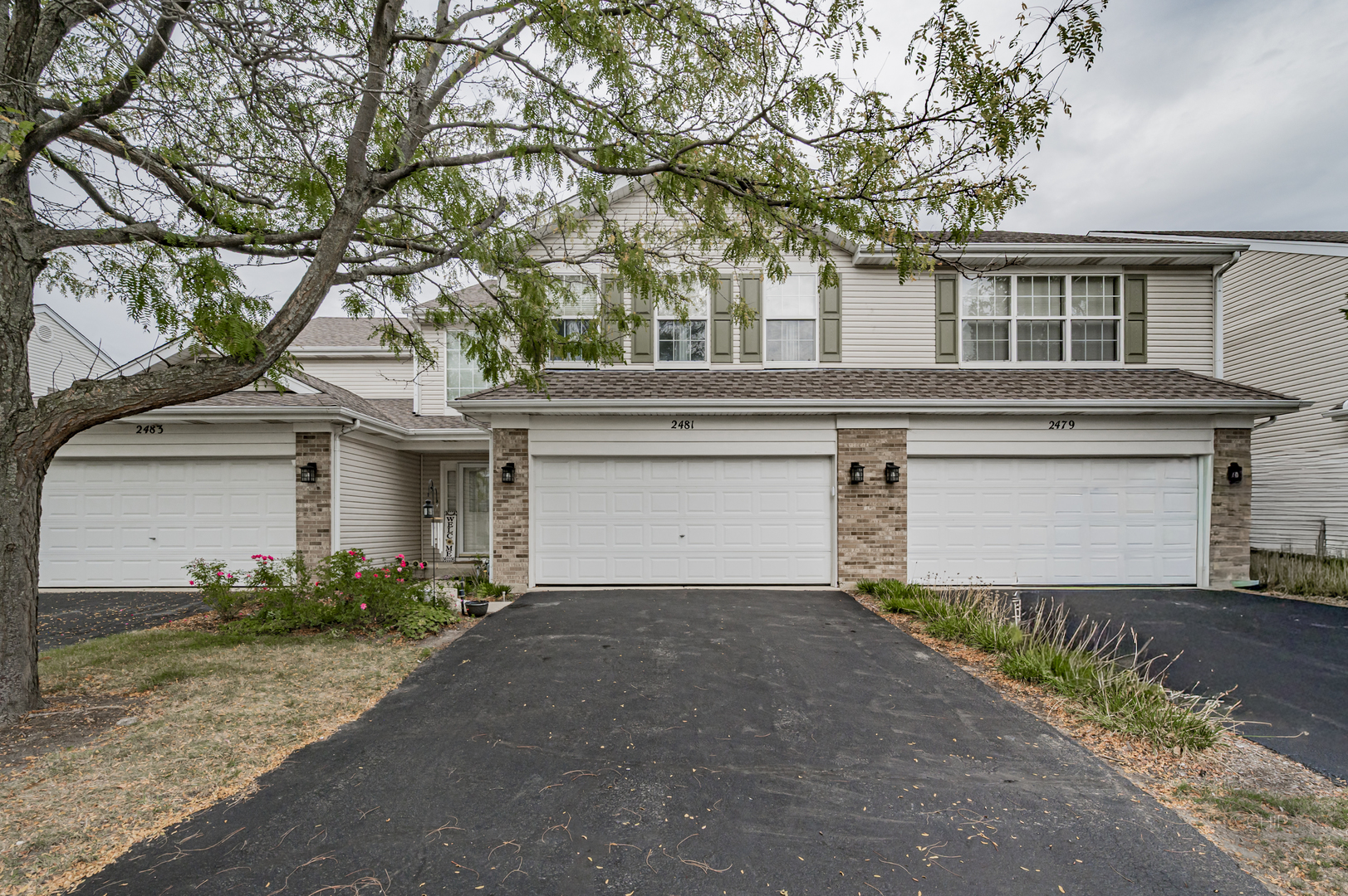 2481 Stoughton Circle, Aurora, IL 60502