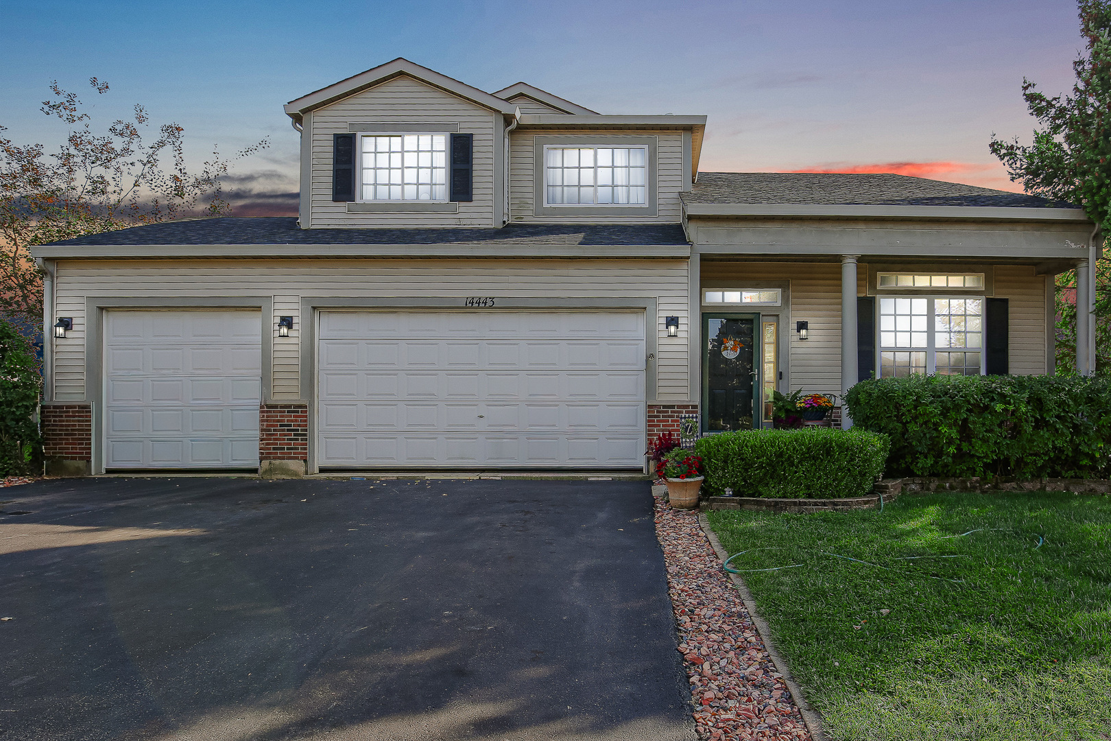 14443 Etchingham Drive, Lockport, IL 60441