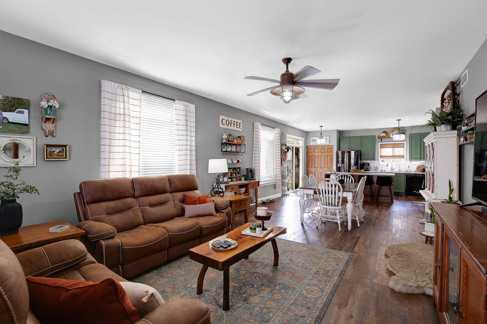 14443 Etchingham Drive, Lockport, IL 60441