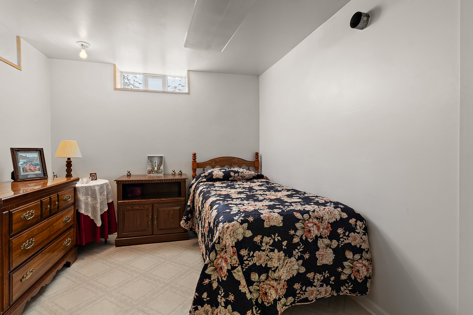 8231 W Balmoral Avenue, Chicago, IL 60656