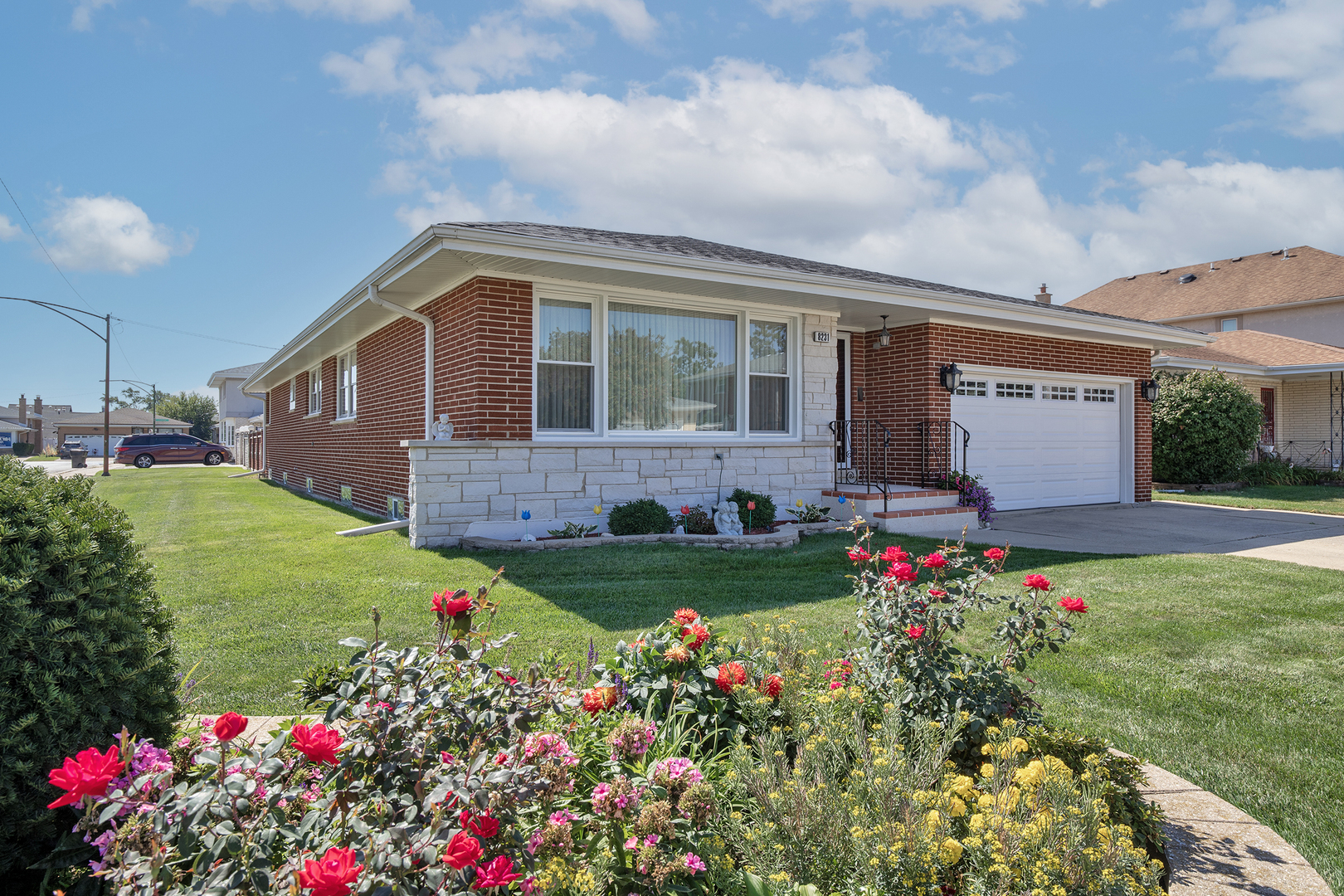 8231 W Balmoral Avenue, Chicago, IL 60656