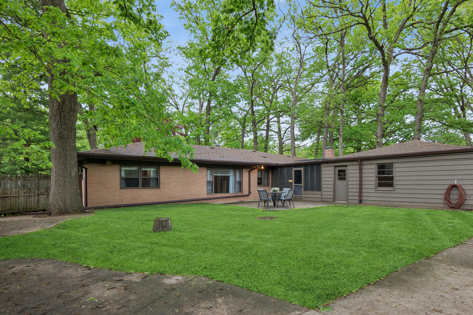 1606 Roncevalles Avenue, Rockford, IL 61107