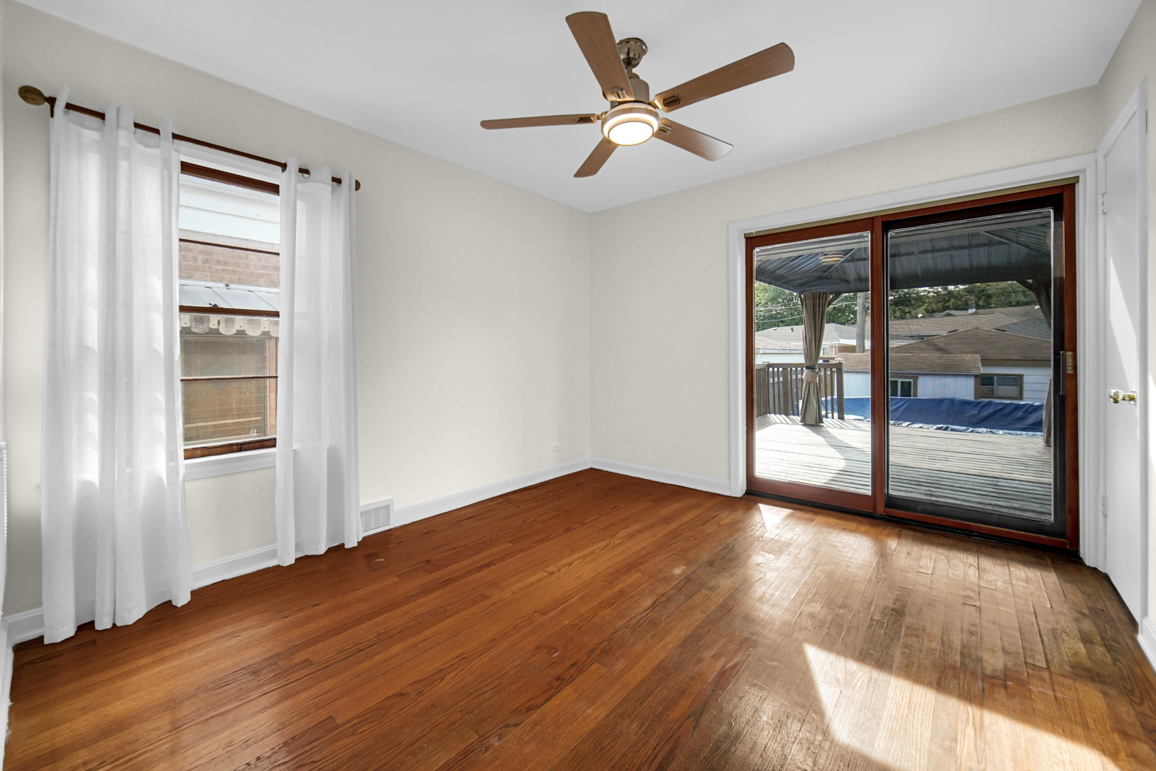 8159 W Forest Preserve Avenue, Chicago, IL 60634