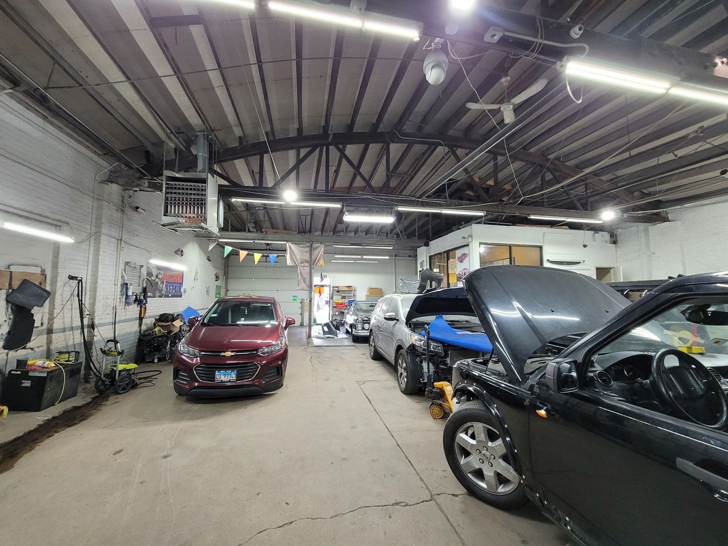 3689 W Grand Avenue, Chicago, IL 60651