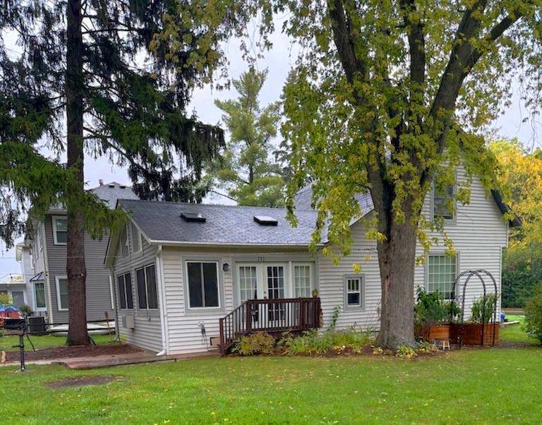 390 N Garfield Boulevard, Grayslake, IL 60030