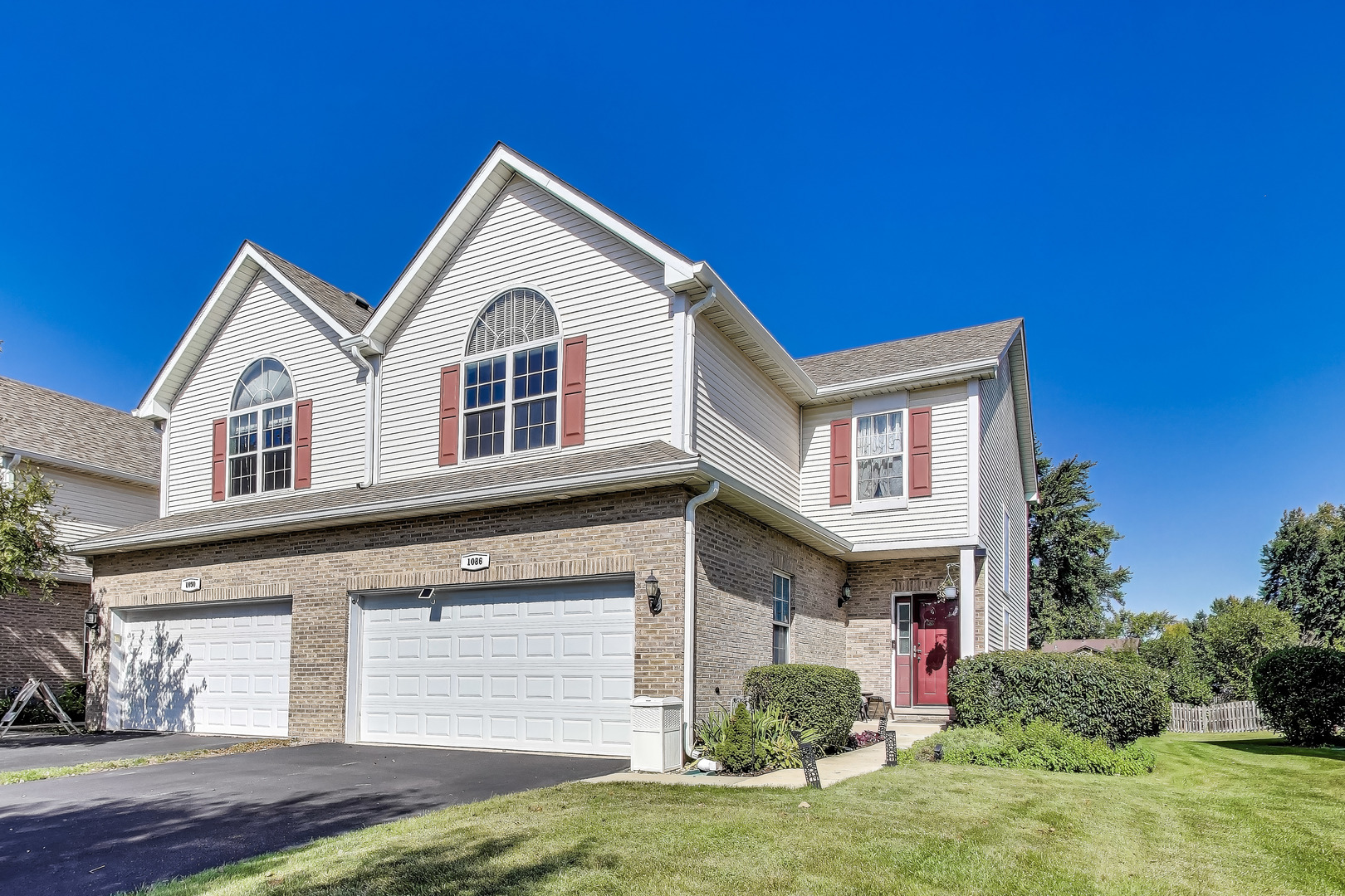 1086 Lily Field Lane, Bolingbrook, IL 60440