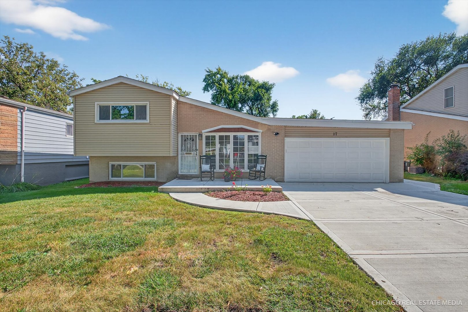 117 E Vermont Street, Villa Park, IL 60181