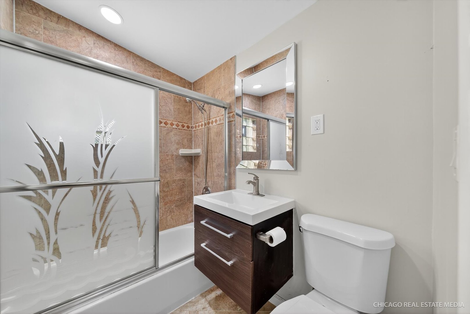 117 E Vermont Street, Villa Park, IL 60181