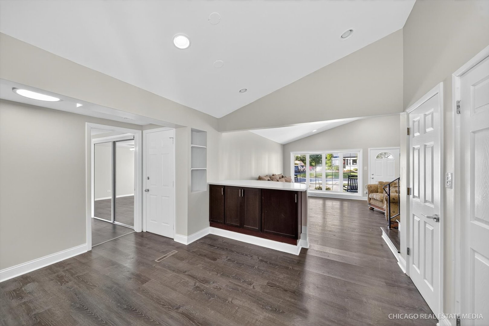 117 E Vermont Street, Villa Park, IL 60181