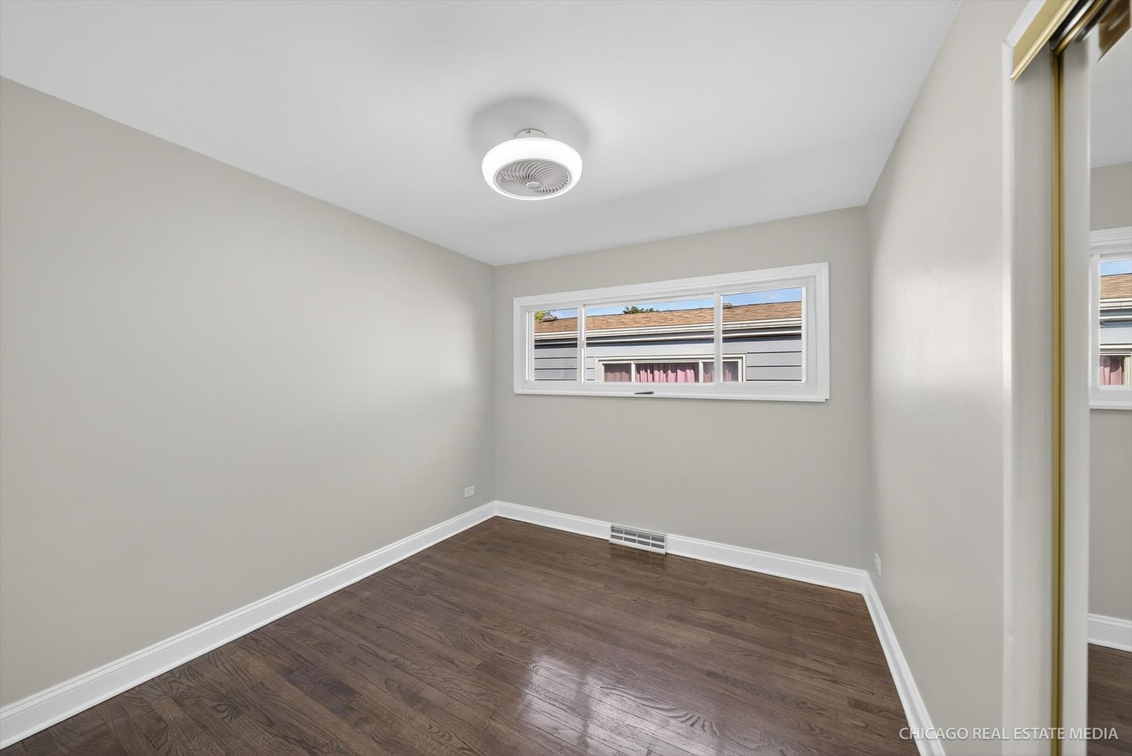 117 E Vermont Street, Villa Park, IL 60181