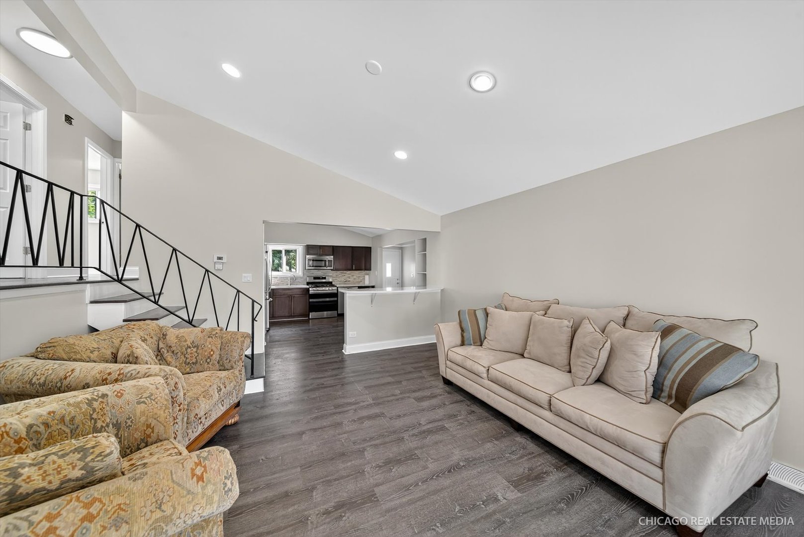 117 E Vermont Street, Villa Park, IL 60181
