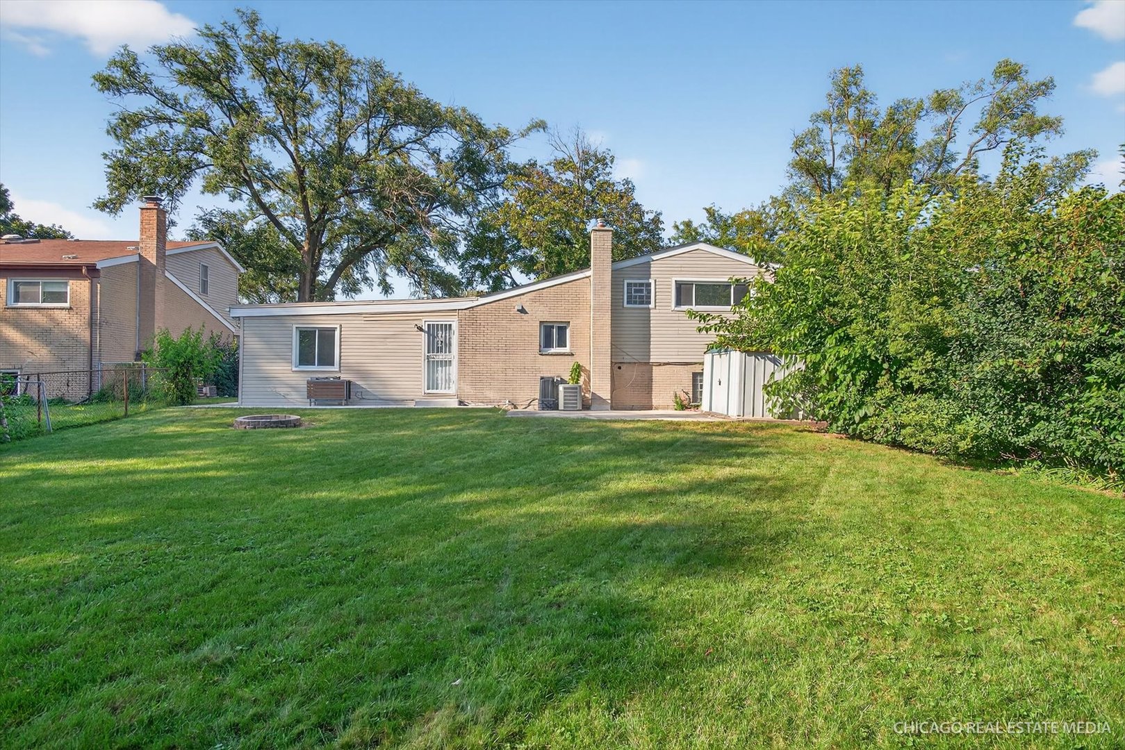 117 E Vermont Street, Villa Park, IL 60181