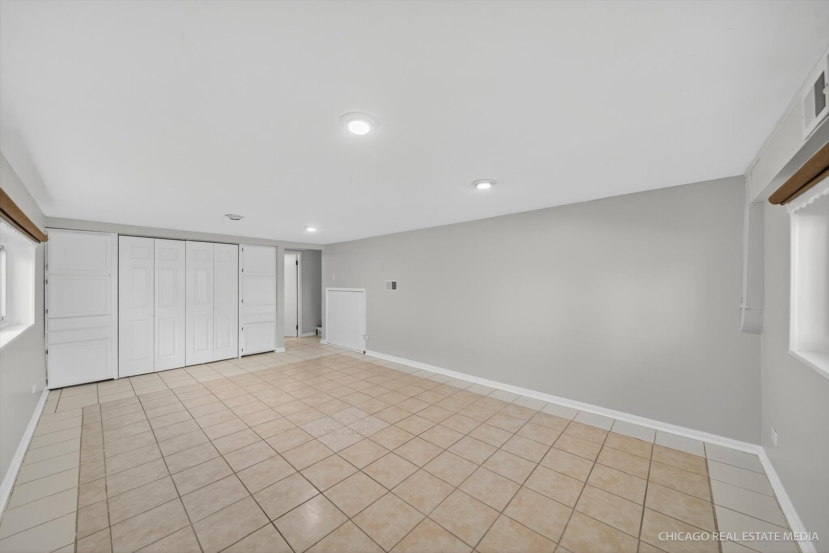 117 E Vermont Street, Villa Park, IL 60181