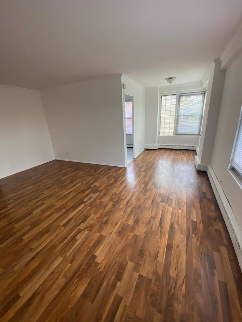 2630 W Berwyn Avenue #411, Chicago, IL 60625