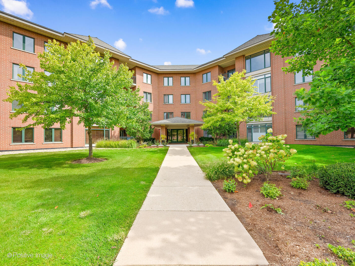 875 E 22nd Street #120, Lombard, IL 60148