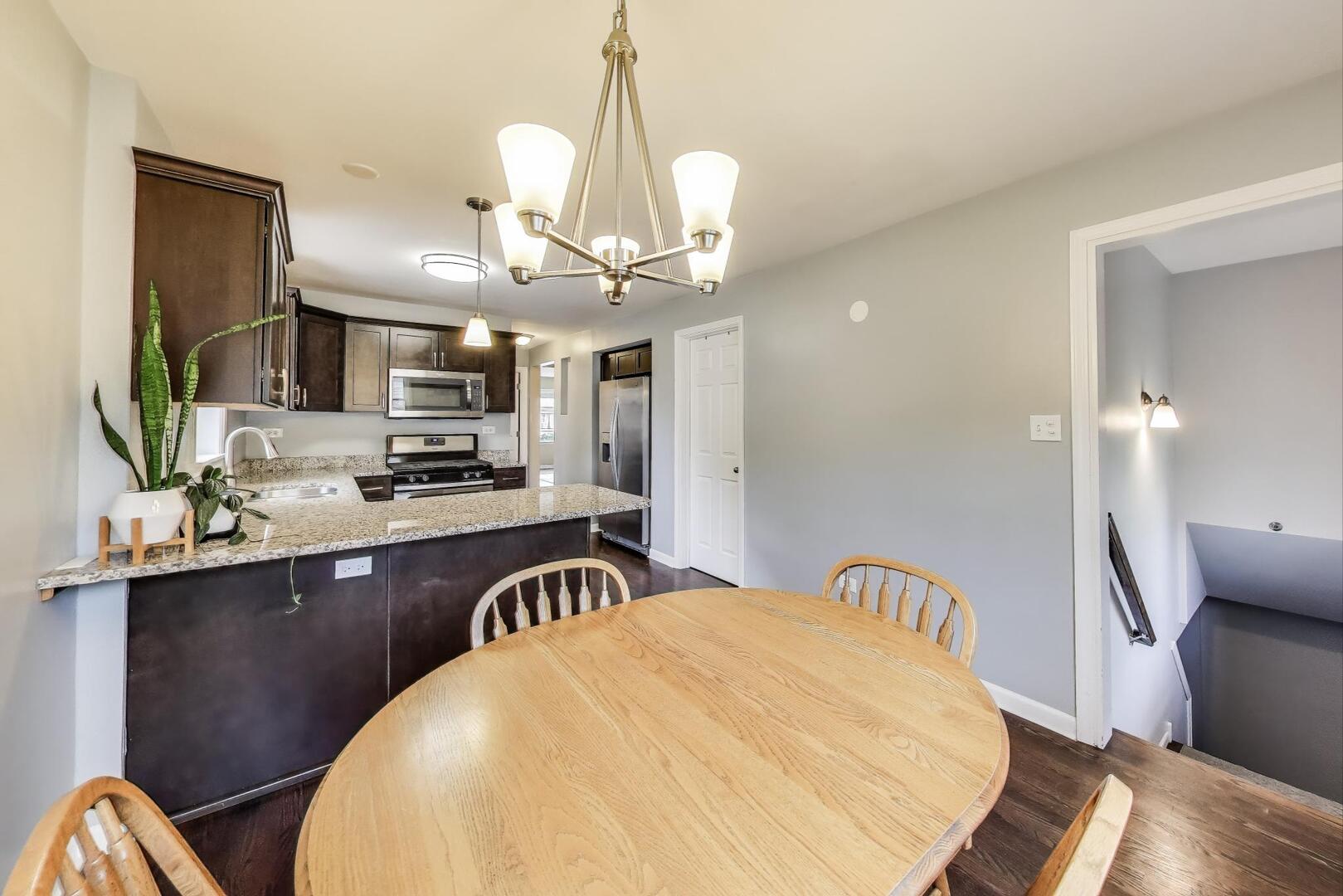 4139 Elmwood Avenue, Stickney, IL 60402