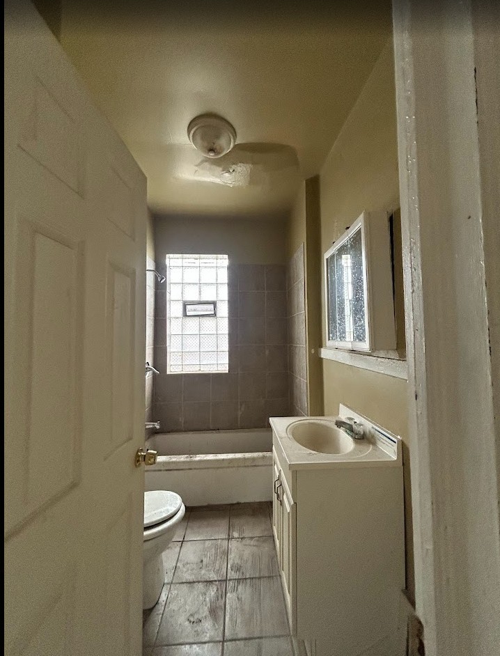 510 157th Street, Calumet City, IL 60409