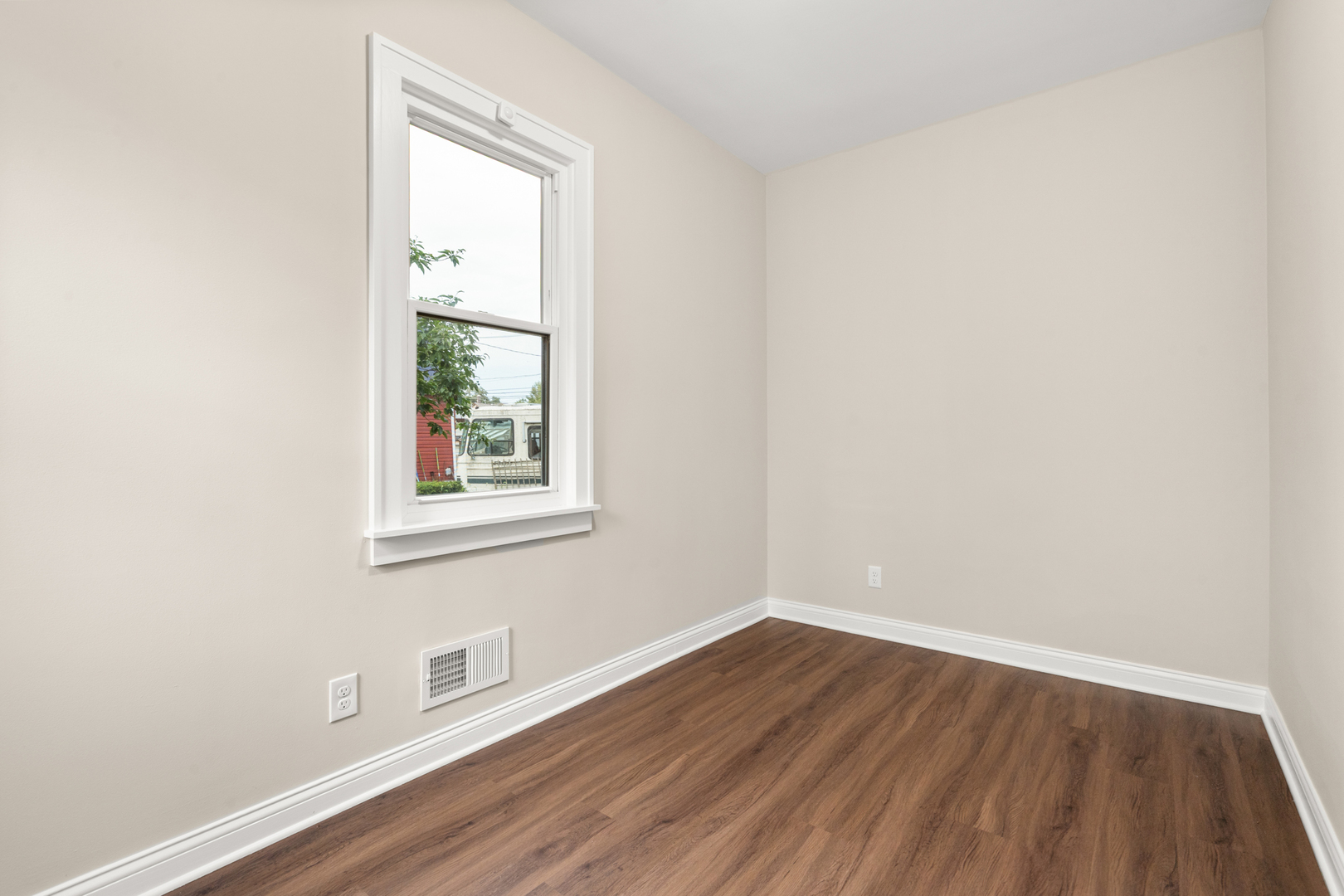 13249 S Carondolet Avenue, Chicago, IL 60633